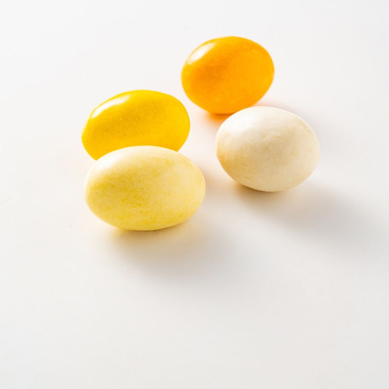 confetti multicolor gialli